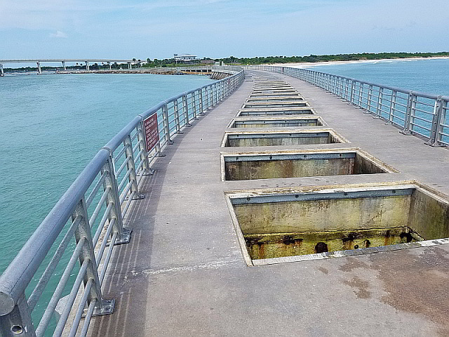 Sebastian Inlet Tax District (SITD) has posted a public notice announcing the closure of the North and South Jetties October 18 - 22, 2021 while engineers conduct an inspection of the structures.